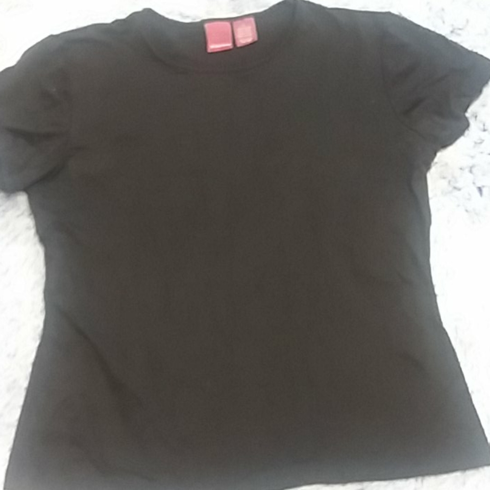 Black tee - Picture 2 of 3